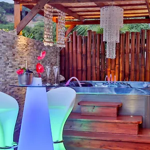 maison-de-charme-a-tahiti.frenchpolynesia-hotels.com/